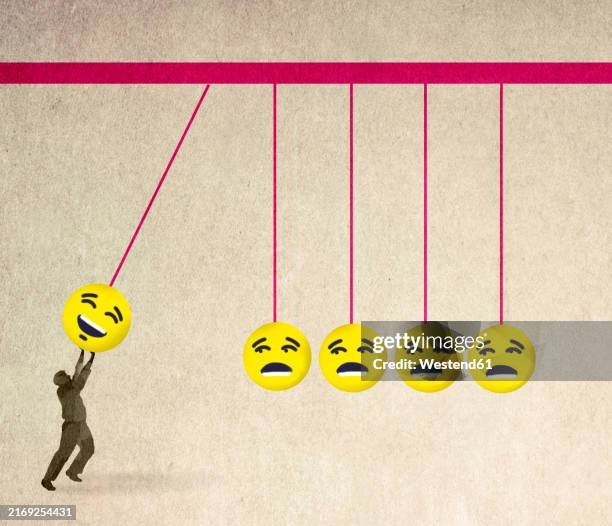 bildbanksillustrationer, clip art samt tecknat material och ikoner med illustration of emojis imitating newton's cradle - skrivbordsprydnad