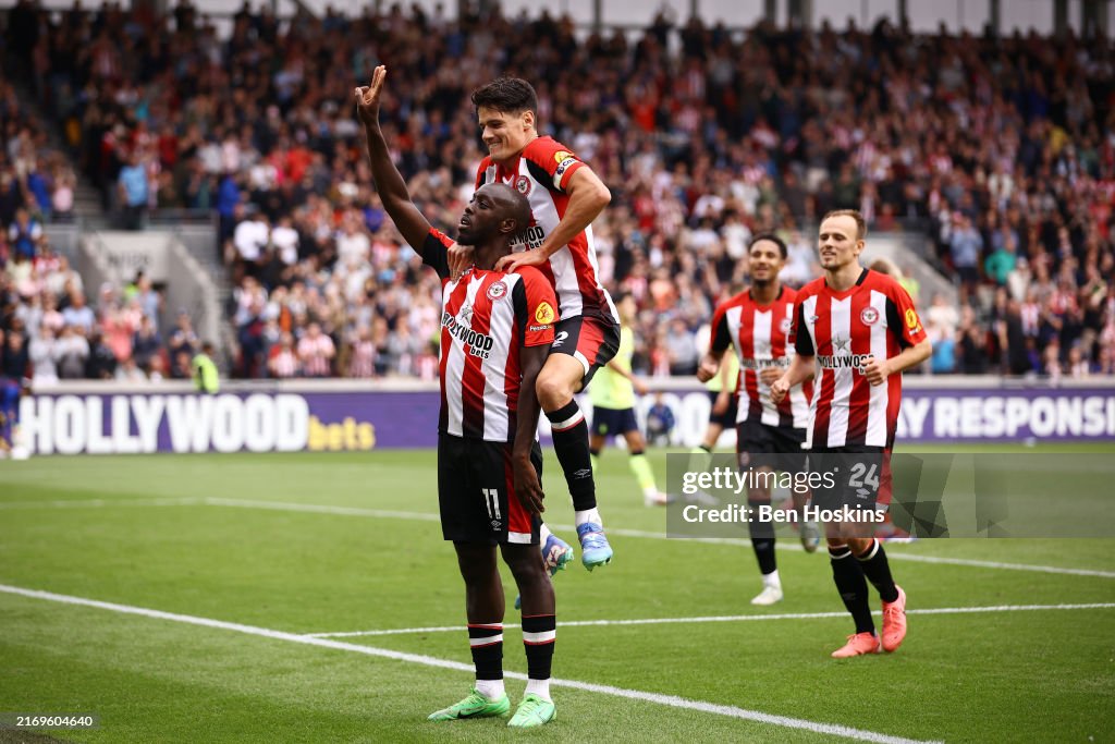 Brentford FC v Southampton FC - Premier League