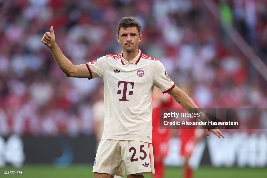 FC Bayern München v Sport-Club Freiburg - Bundesliga