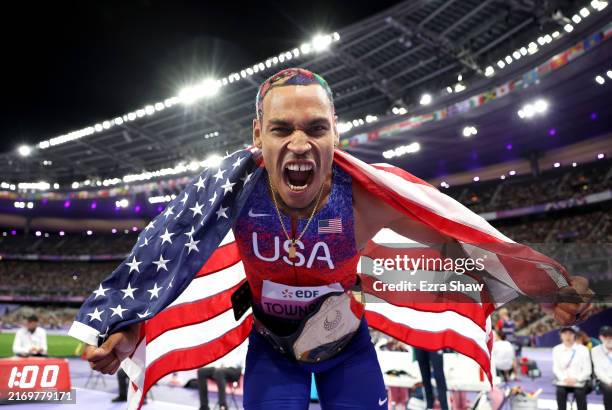 Roderick Townsend of team United States celebrates winning the gold medal after competing in the Para Athletics Men's High Jump - T47 Final on day...
