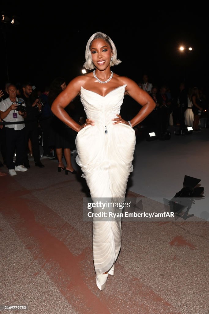 AmfAR Gala Venezia 2024 Presented By Red Sea International Film Festival And World Gold Council - Red Carpet