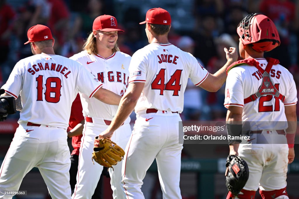 Seattle Mariners v Los Angeles Angels