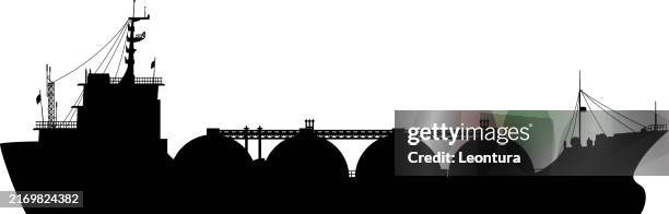 ilustraciones, imágenes clip art, dibujos animados e iconos de stock de silueta de barco de gas natural licuado - superpetrolero