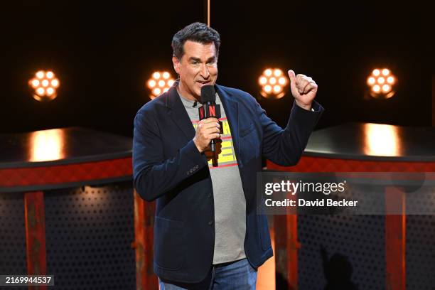 Rob Riggle On Set 3,431 Rob Riggle Photos Stock Photos, High-Res Pictures, and Images ...