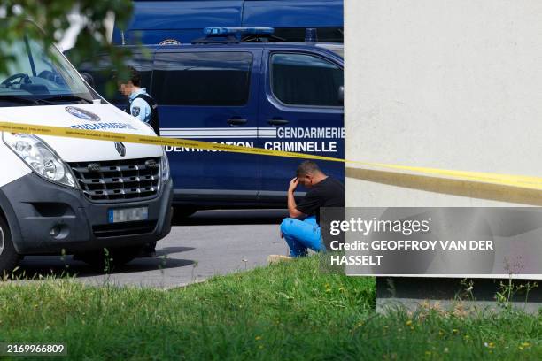 Police Perimeter Example 7,396 Police Perimeter Stock Photos, High-Res Pictures, and Images ...