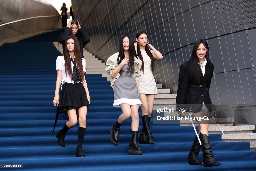 YOUSER - Photocall - Seoul Fashion Week S/S 2025