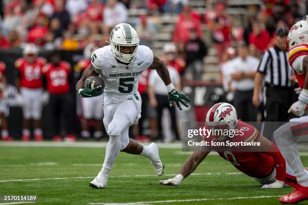 Michigan State Spartans linebacker Jordan Hall tries running to the outside during the Michigan State Spartans versus the Maryland Terrapins game on...