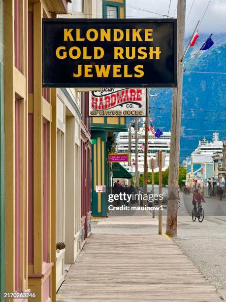skagway, alaska - klondike gold rush national historic park stock pictures, royalty-free photos & images