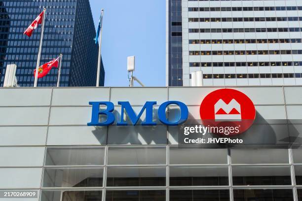Bank of Montreal Q1 earnings benefit on strong revenue, fee growth ...