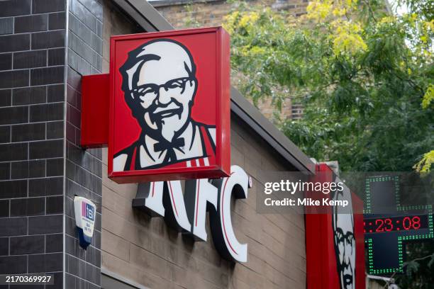 Kfc In London 43,653 Kfc Stock Photos, High-Res Pictures, and Images - Getty Images