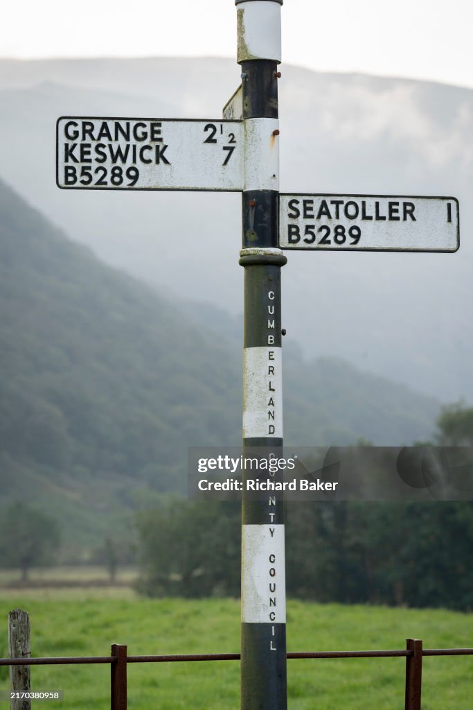 Borrowdale Lakeland Finger Post
