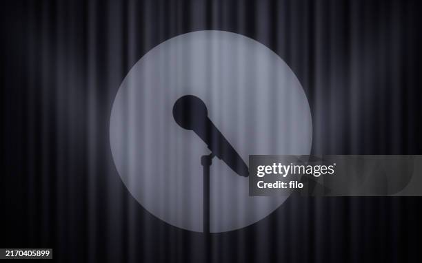 bildbanksillustrationer, clip art samt tecknat material och ikoner med retro microphone stage performance stand up comedy spotlight background - prisutdelning