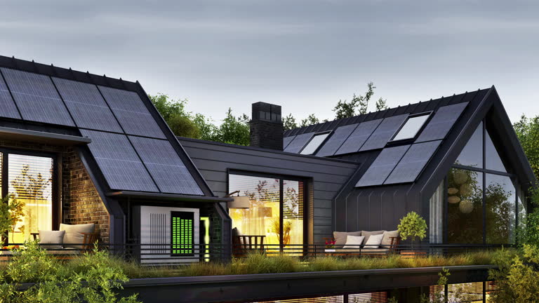https://media.gettyimages.com/id/2170526948/video/modern-house-with-solar-panels.jpg?b=1&s=640x640&k=20&c=l37-xtiEgYISmCHGL8qF53H8_47Zp1MgaFuNmDsha5I=