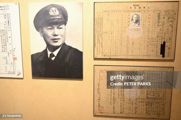 107 A Ping Ship Stock Photos, High-Res Pictures, and Images - Getty Images