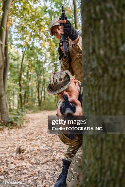 Tactic Move 1,612 Special Operations Tactical Assault Stock Photos, High-Res ...