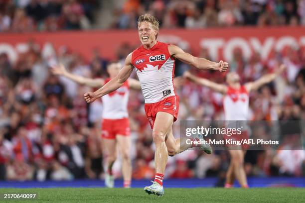 Isaac Heeney of the Swans celebrates a goal during the AFL First Qualifying Final match between Sydney Swans and Greater Western Sydney Giants at...