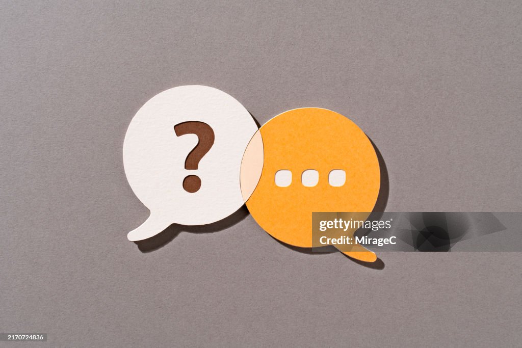 Question and Answer Speech Bubbles Overlapping, Paper Craft