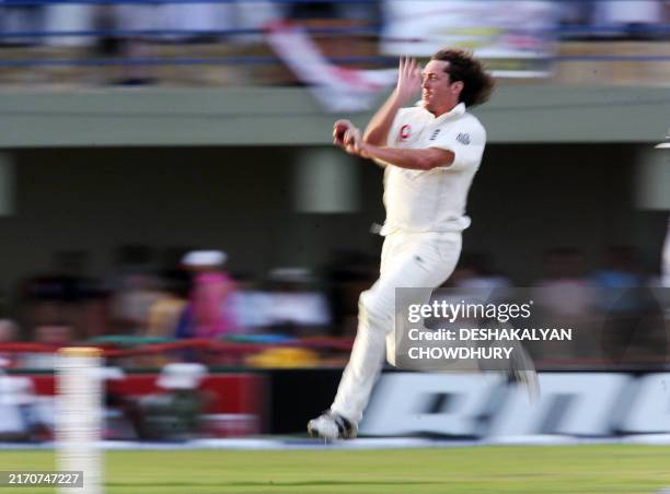 Robin Sidebottom 5,028 Sidebottom Stock Photos, High-Res Pictures, and Images - Getty Images