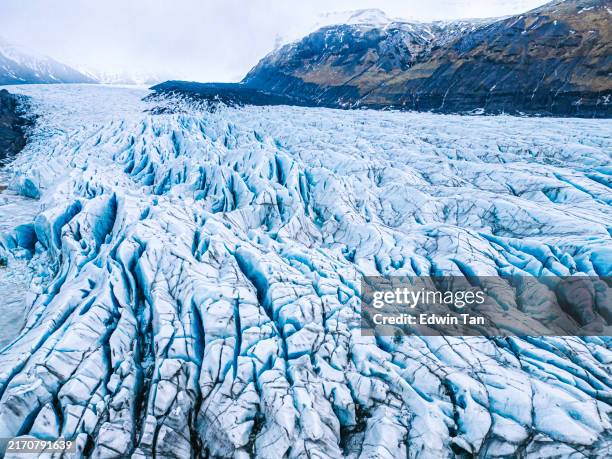 luftaufnahme des gletschers in island - skaftafell-nationalpark stock-fotos und bilder
