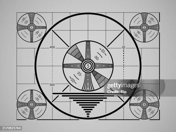 illustrazioni stock, clip art, cartoni animati e icone di tendenza di schermata di prova nessun segnale si prega di mettere in stand-by il messaggio di errore - schermo per proiezione