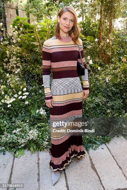 Claire Danes attends the Ulla Johnson fashion show during New York Fashion Week at Terminal Warehouse on September 08, 2024 in New York City.