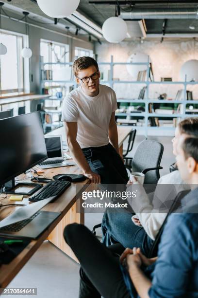 1,384 Programmer Vertical Screen Stock Photos, High-Res Pictures, and ...