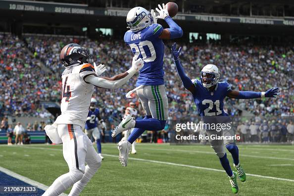 Denver Broncos v Seattle Seahawks Denver Broncos v Seattle Seahawks
