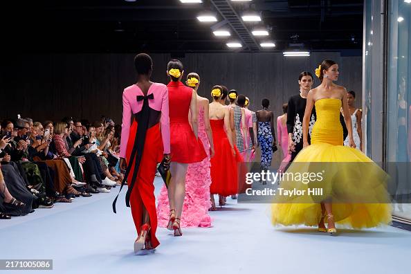 Carolina Herrera - Runway - September 2024 New York Fashion Week Carolina Herrera - Runway - September 2024 New York Fashion Week
