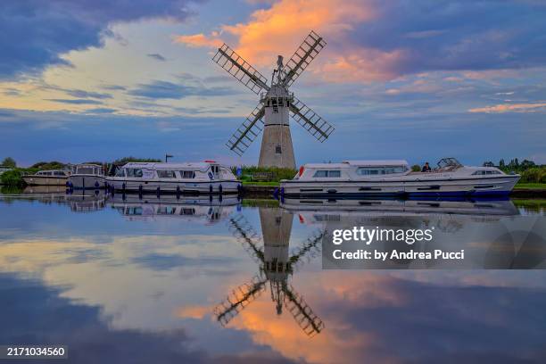 thurne, norfolk, united kingdom - norfolk broads stock pictures, royalty-free photos & images