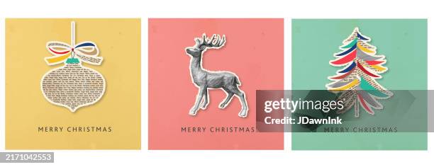 collage stil weihnachtsgrüße ornament, hirsch und baum aus abstrakten formen auf zeitungspapier und aquarelltexturen auf strukturiertem hintergrund - weihnachten stock-grafiken, -clipart, -cartoons und -symbole