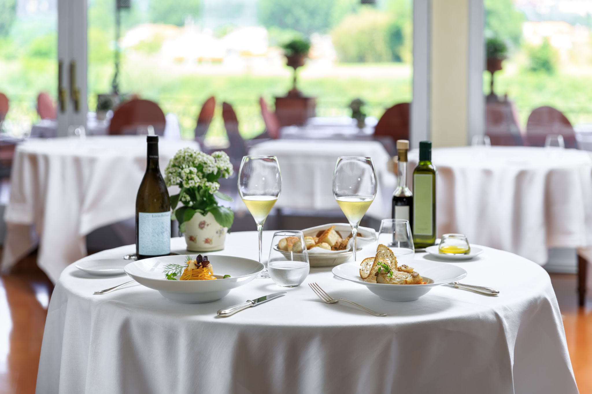 Luxury Italian fine dining Luxury Italian fine dining