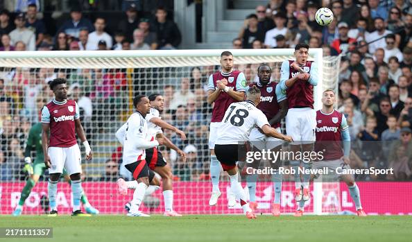 Fulham FC v West Ham United FC - Premier League Fulham FC v West Ham United FC - Premier League