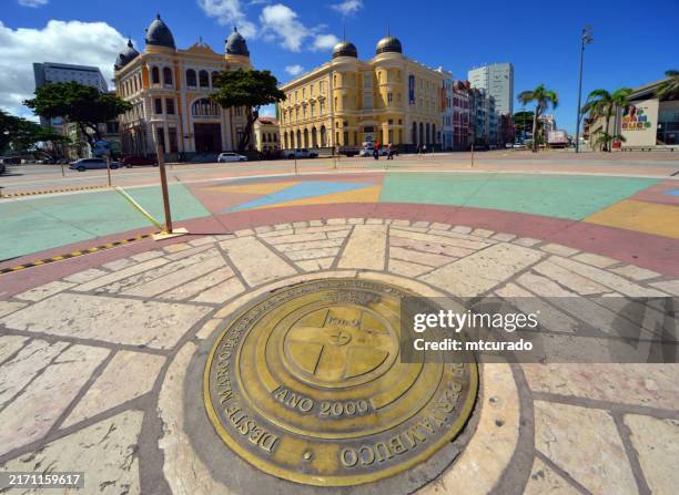 marco zero square - marker and historic buildings, recife, pernambuco, brazil - zero imagens e fotografias de stock