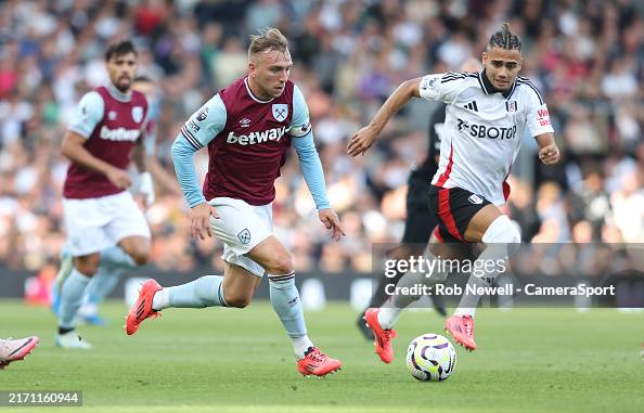 Fulham FC v West Ham United FC - Premier League Fulham FC v West Ham United FC - Premier League