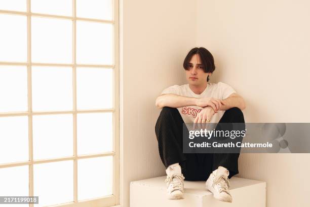 James Rathbone Reyburn 42 Solemates Stock Photos, High-Res Pictures, and Images - Getty Images