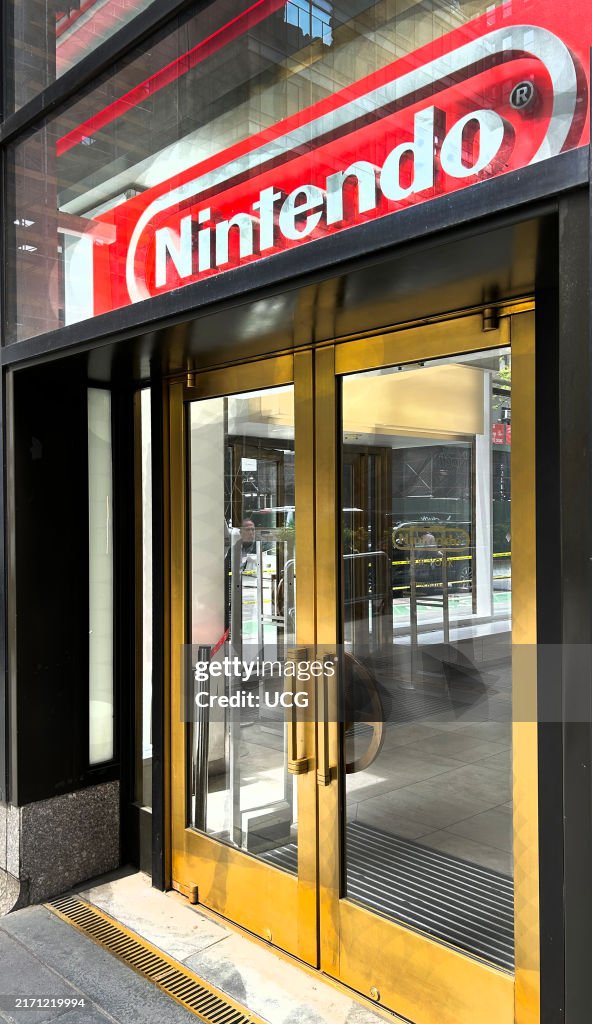 Nintendo store, Rockefeller Center, New York City, New York, USA