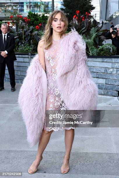 Suki Waterhouse attends the Michael Kors Collection Spring/Summer 2025 Runway Show at The Shed on September 10, 2024 in New York City.