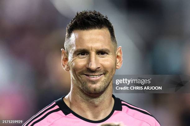 Messi Rosto 4,347 Messi Smiles Stock Photos, High-Res Pictures, and Images - Getty ...