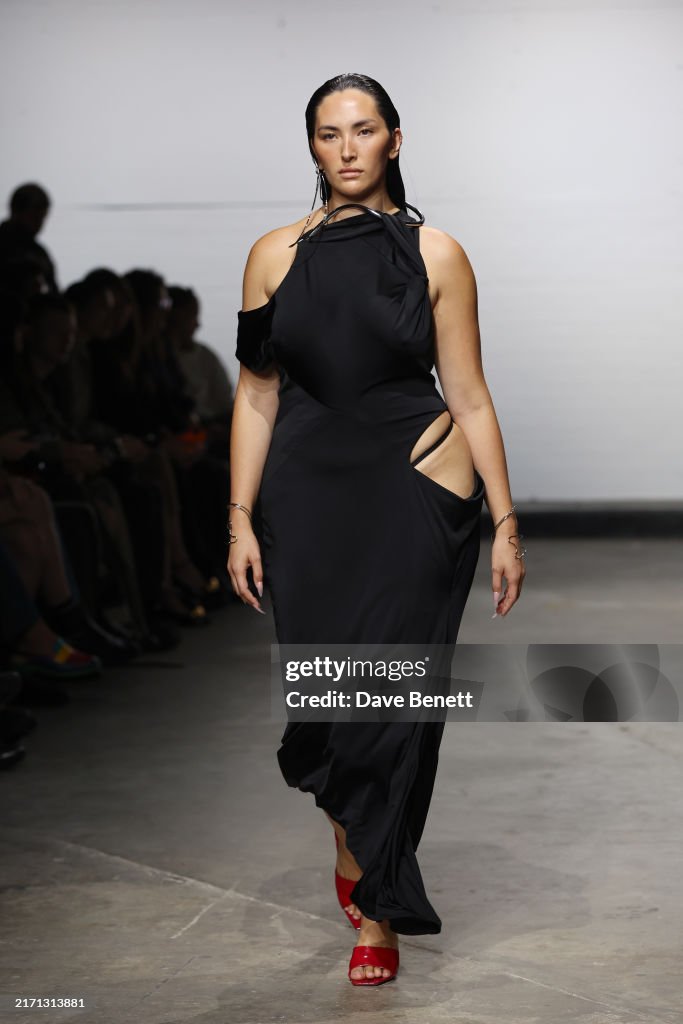 Karoline Vitto - Runway - LFW Sept 2024