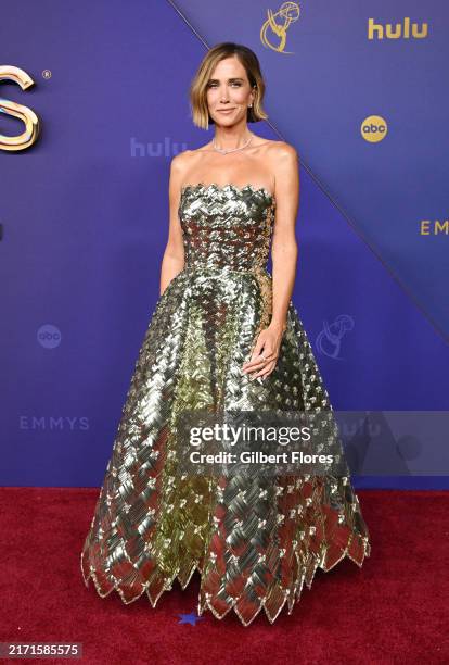 Kristen Wiig at the 76th Primetime Emmy Awards held at Peacock Theater on September 15, 2024 in Los Angeles, California.