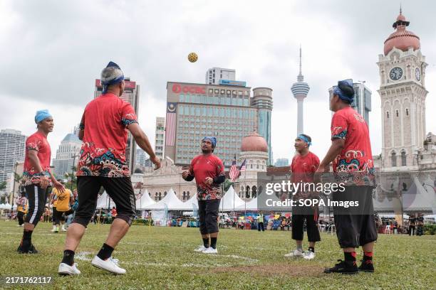 Simpanan Raga Raga 5,289 Raga Stock Photos, High-Res Pictures, and Images - Getty Images