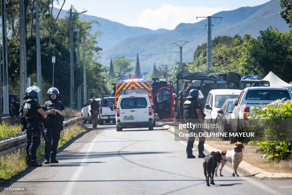 FRANCE-OVERSEAS-NCALEDONIA-UNREST-POLICE