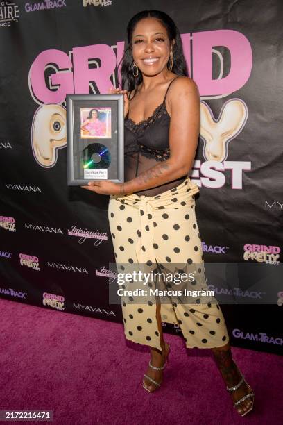Dominque Perry Threads 247 Dominque Perry Photos & High Res Pictures - Getty Images