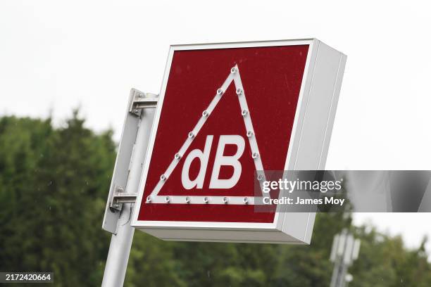 Low Db Sign 45 Decibel Levels Stock Photos, High-Res Pictures, and Images - Getty ...