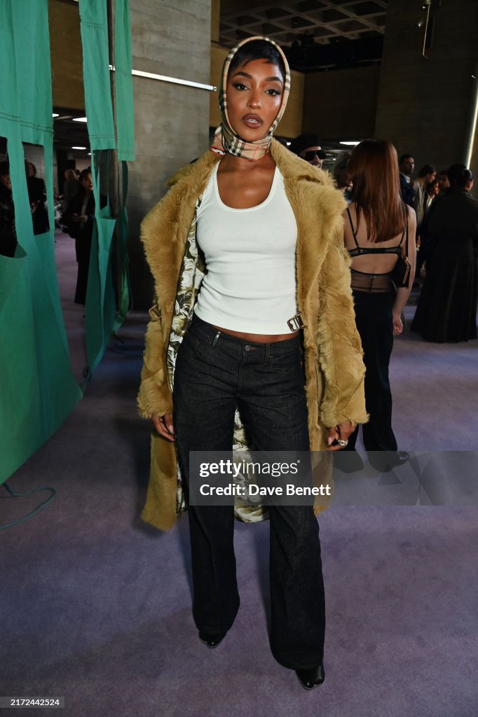 Fashion Burberry Summer Sale Dates Jourdan Dunn Attends The