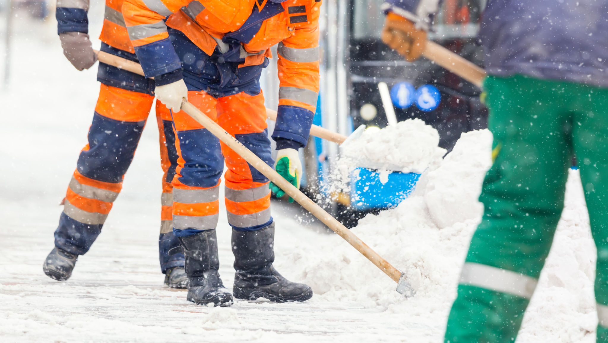 winter outdoor maintenance