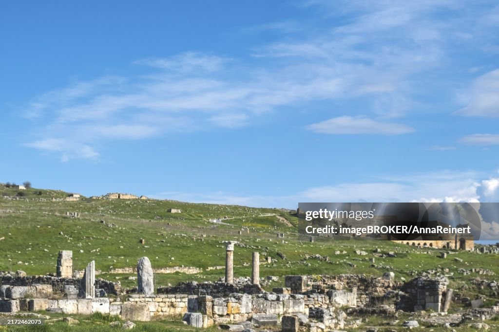 Ancient city of Hierapolis, Pamukkale, Denizli, UNESCO World Heritage Site, Anatolia, Turkey, Asia Minor, Asia
