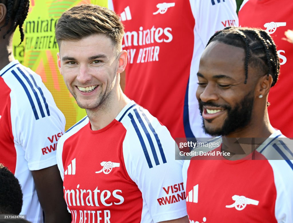 Arsenal 2024/25 Squad Photograph
