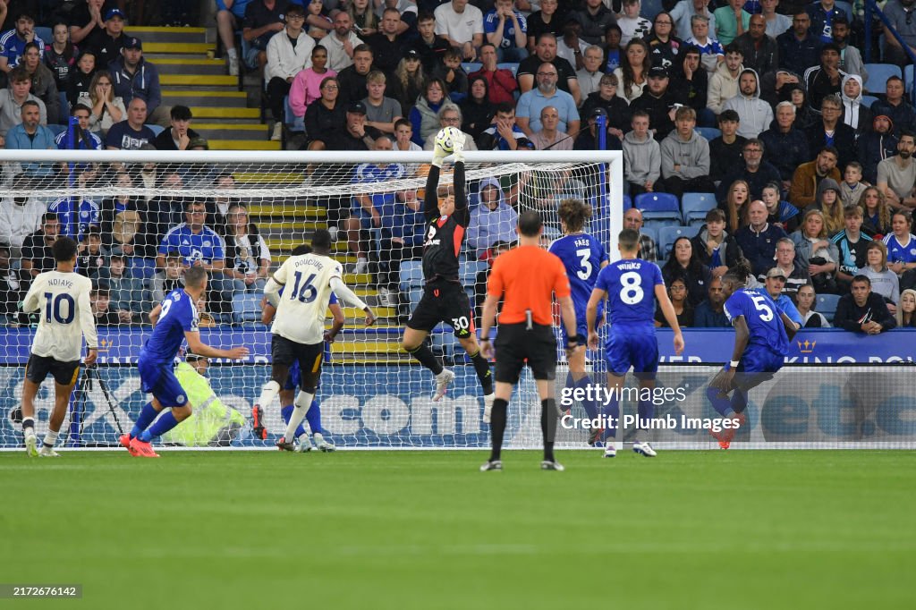 Leicester City v Everton - Premier League
