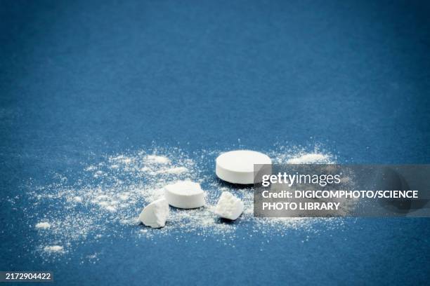 crushed pill - mdma stock pictures, royalty-free photos & images